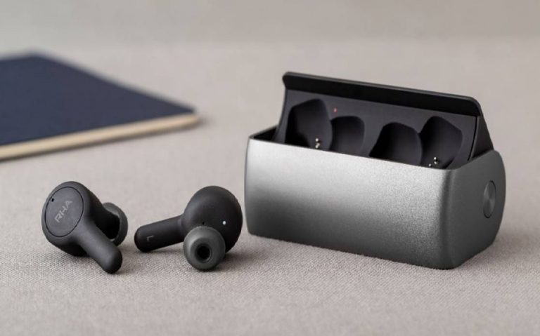 WIRELESS EARBUDS 2019