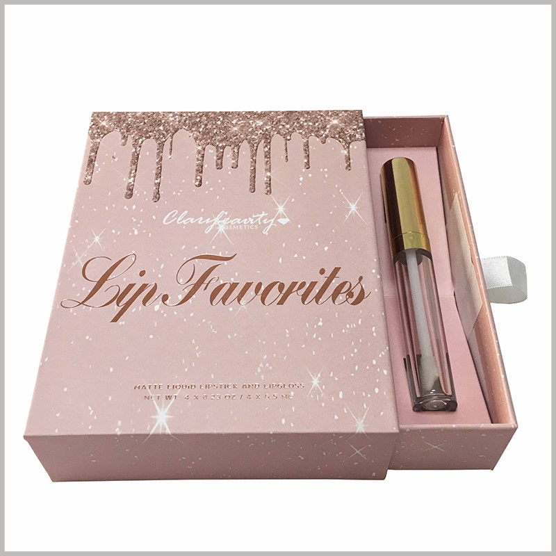 Bring elegance to your lip gloss by providing a fancier outlook